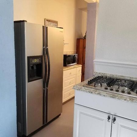 The Seahorse Apt - Lakeside And Close To The Beach Apartman Galveston Kültér fotó