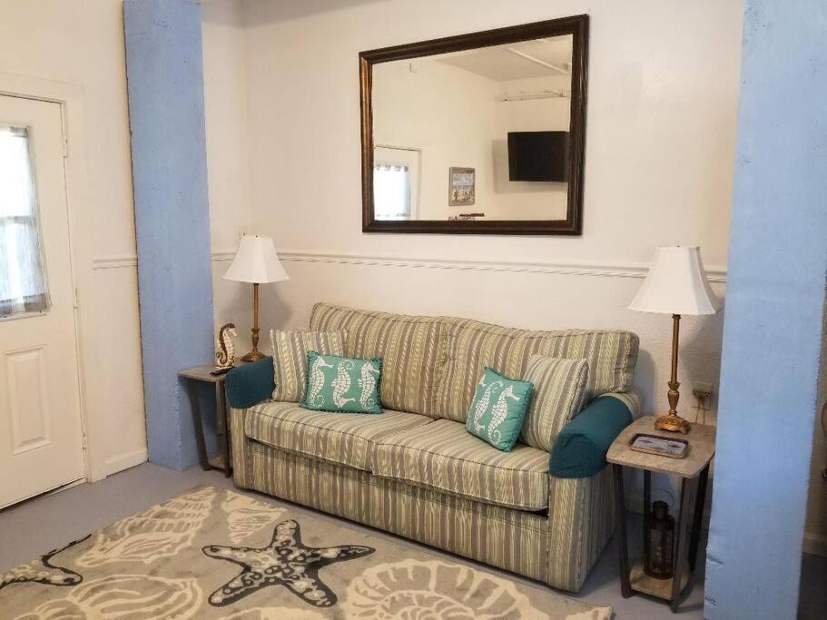 The Seahorse Apt - Lakeside And Close To The Beach Apartman Galveston Kültér fotó